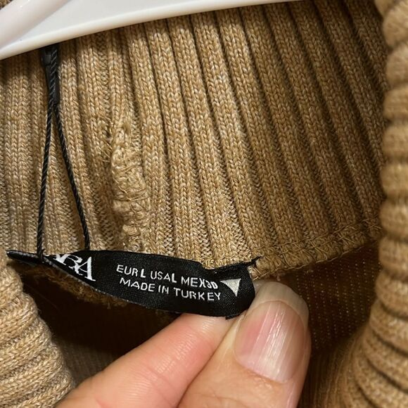 Zara top  - Picture 6 of 7